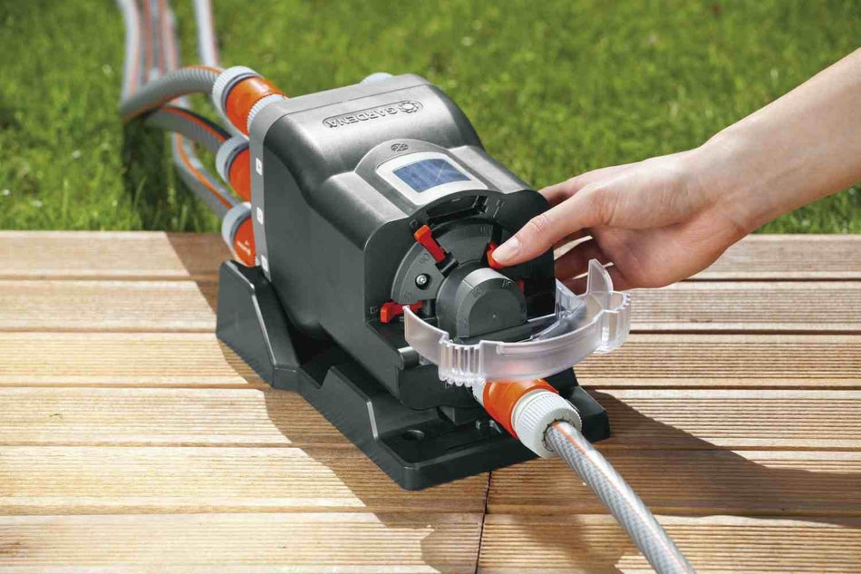 Gardena 6 Way Automatic Garden Water Distributor Sprinkler Irrigation System