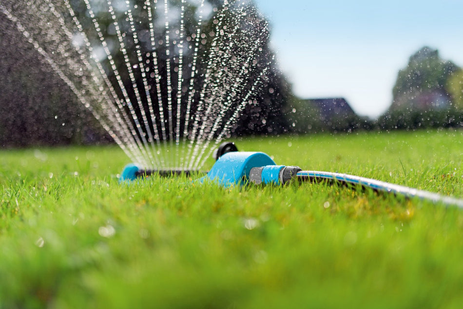 15 Hole Oscillating Hose Pipe Water Sprinkler Spray Garden Lawn Grass Flowers